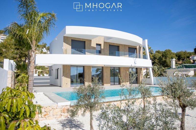Moraira-Villa hermosa en venta